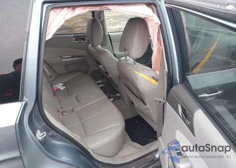 2010 Subaru Forester 2.5X Limited z USA, uszkodzony, nr VIN JF2SH6DC1AH907031